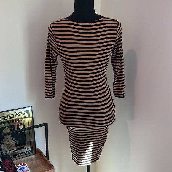 Forever 21 fitted striped dress size S - Picture 3 of 4